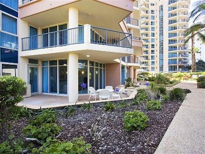 100 Old Burleigh Road, Broadbeach QLD 4218