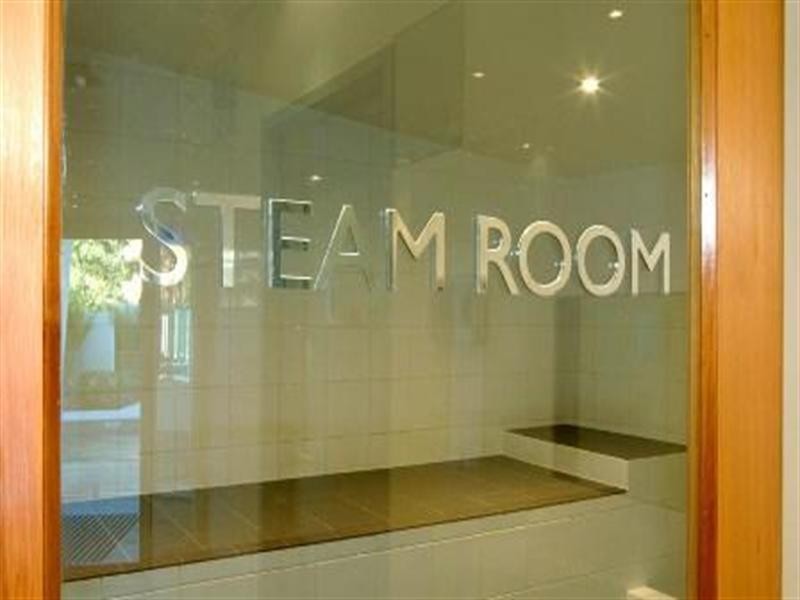 18 Enderley Avenue, Surfers Paradise QLD 4217