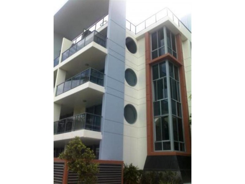 416-3 Como Crescent, Southport QLD 4215