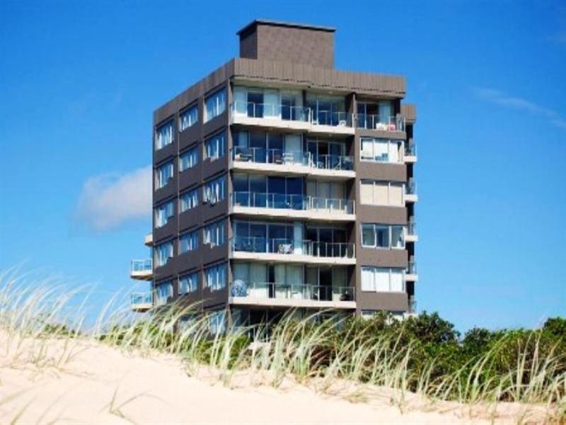 17/3508 Main Beach Parade, Main Beach QLD 4217