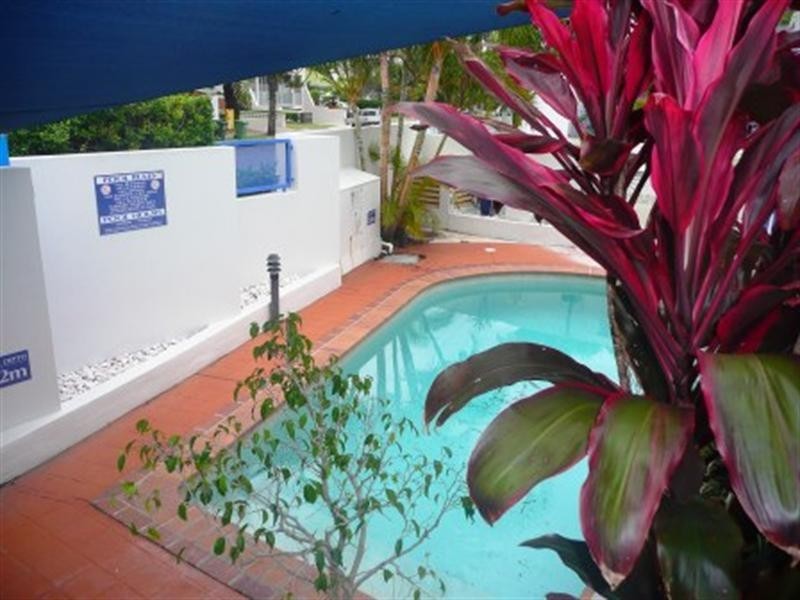 2/193 Surf Parade, Surfers Paradise QLD 4217