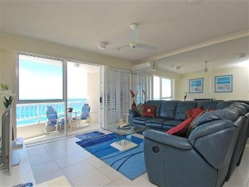 2 19th Avenue, Palm Beach QLD 4221