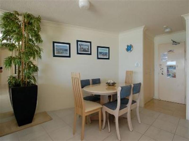 2 19th Avenue, Palm Beach QLD 4221