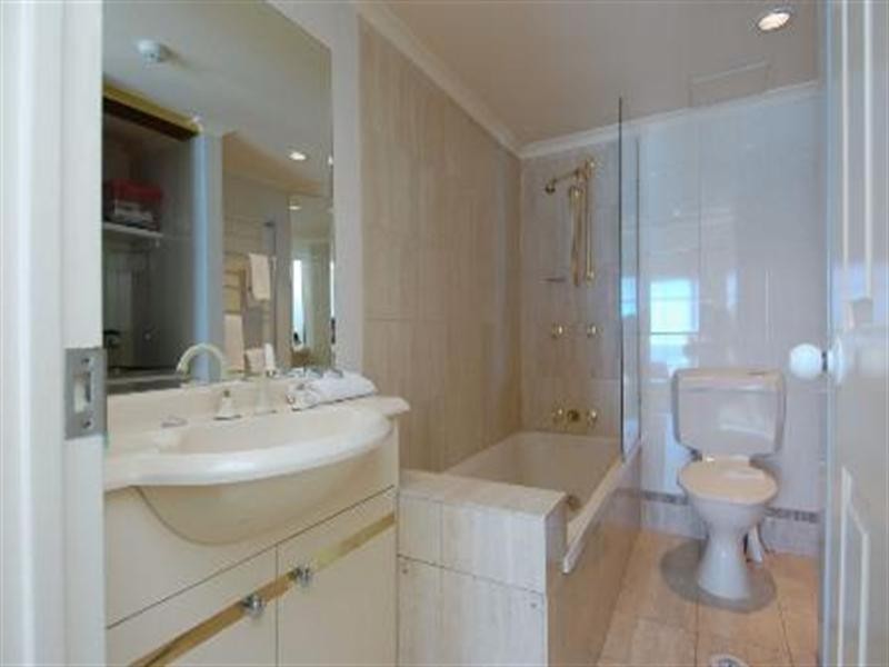 2 19th Avenue, Palm Beach QLD 4221