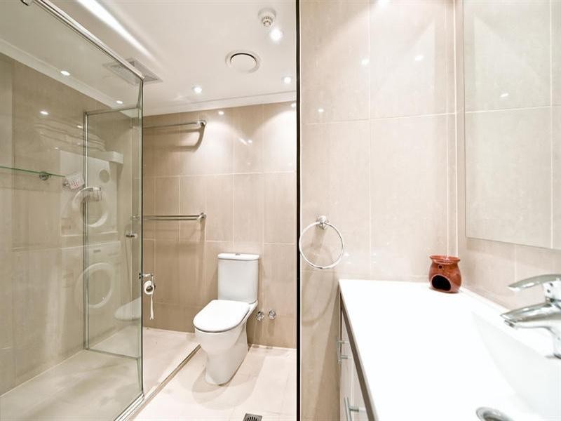 1 Paradise Island, Surfers Paradise QLD 4217