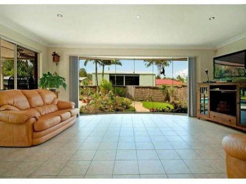 1 Colo Court, Helensvale QLD 4212