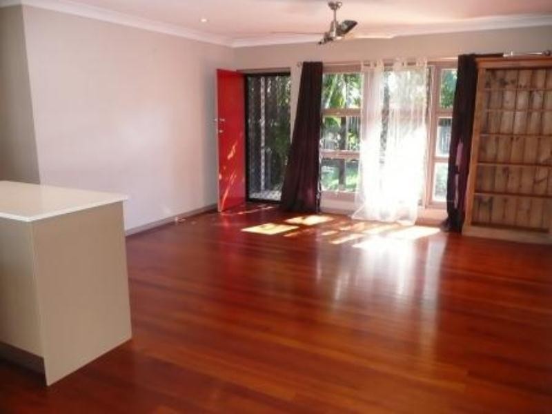 24 Allden Avenue, Labrador QLD 4215
