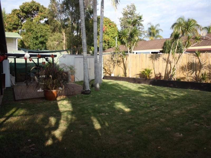 24 Allden Avenue, Labrador QLD 4215