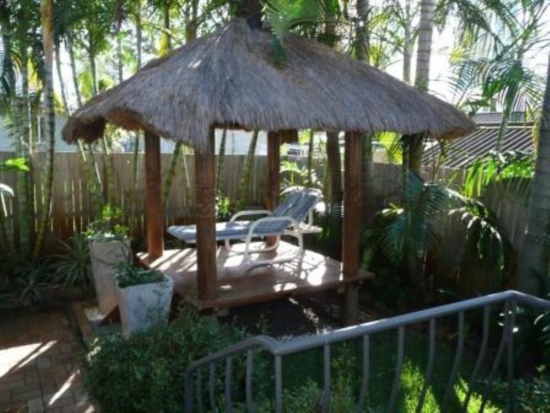 3-33 Pine Avenue, Surfers Paradise QLD 4217