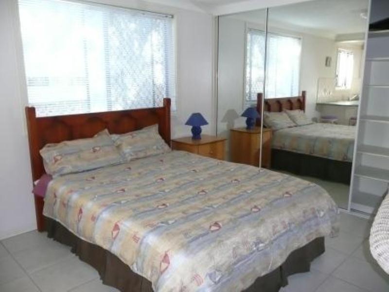 3-33 Pine Avenue, Surfers Paradise QLD 4217