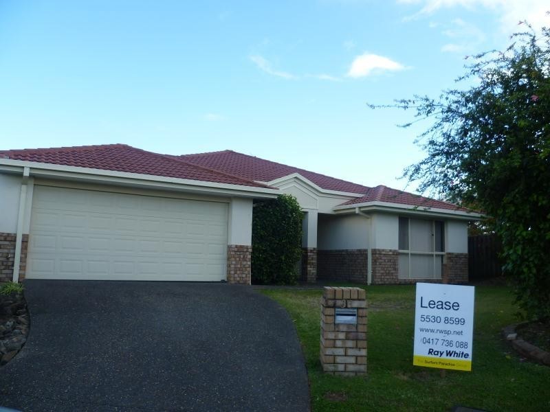 33 Murchison Street, Pacific Pines QLD 4211