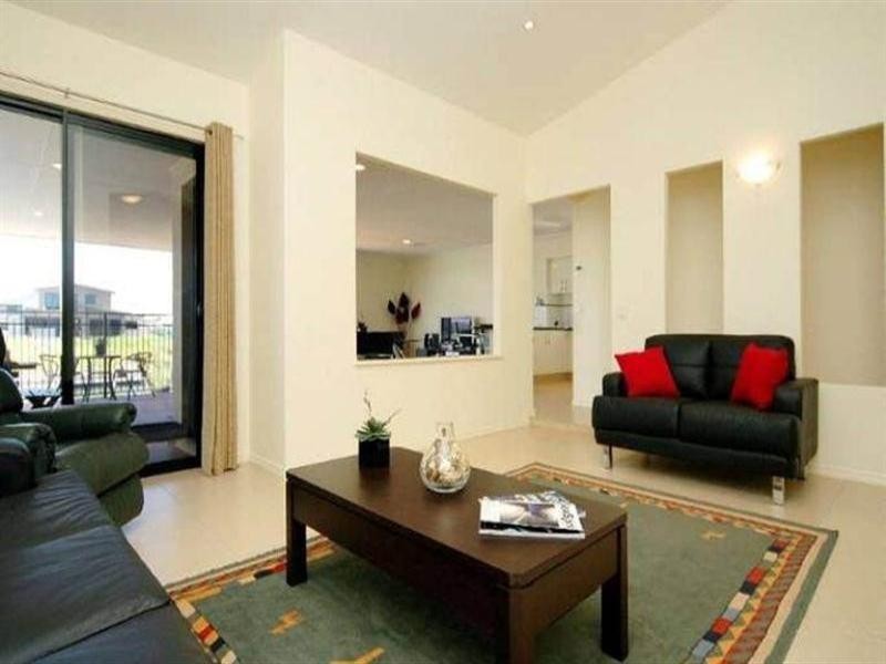 34 Coomera Court, Helensvale QLD 4212