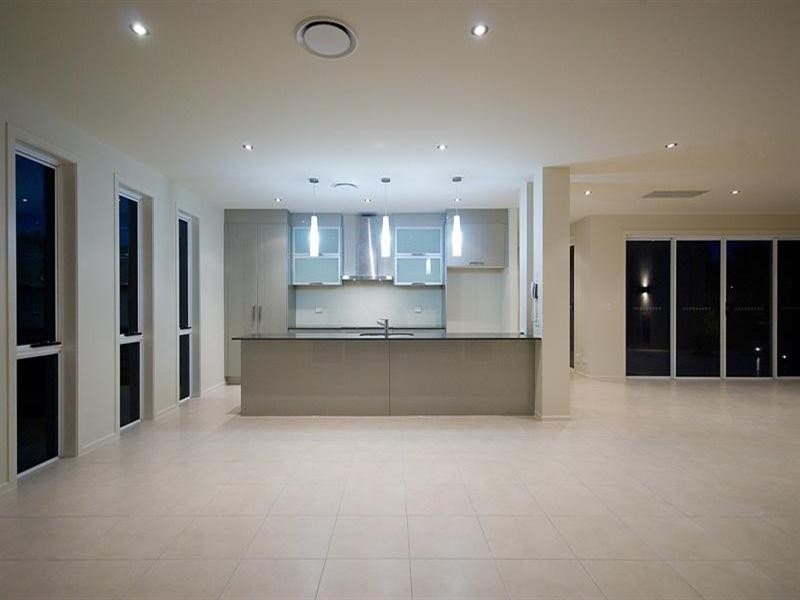 Hope Island QLD 4212