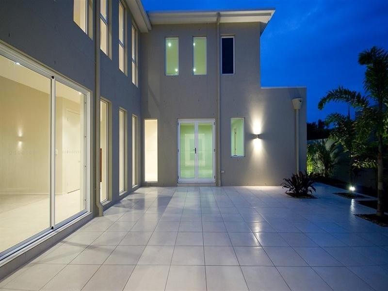 Hope Island QLD 4212