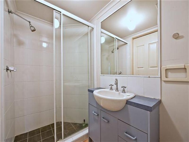 21 Markwell Avenue, Surfers Paradise QLD 4217
