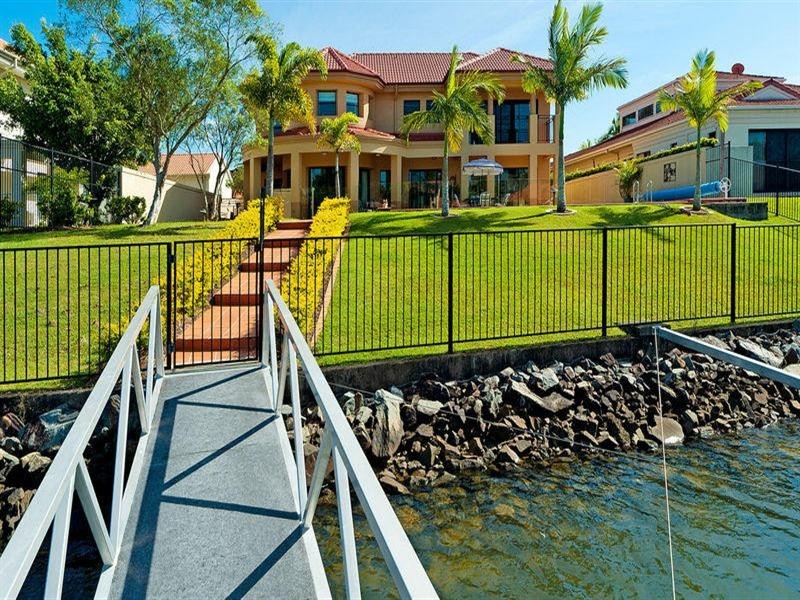 1024 Rosebank Way, Hope Island QLD 4212