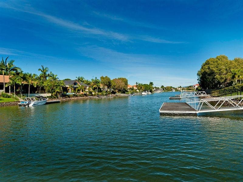 1024 Rosebank Way, Hope Island QLD 4212