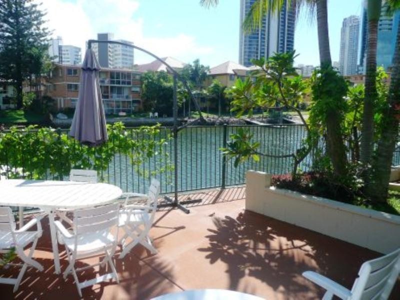 19-11 Paradise Island, Surfers Paradise QLD 4217