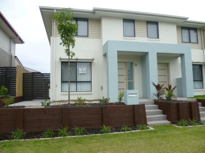 1/48 Beaumont Drive, Pimpama QLD 4209