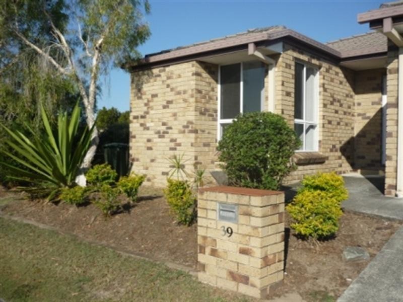 39 Dipper Drive, Burleigh Waters QLD 4220