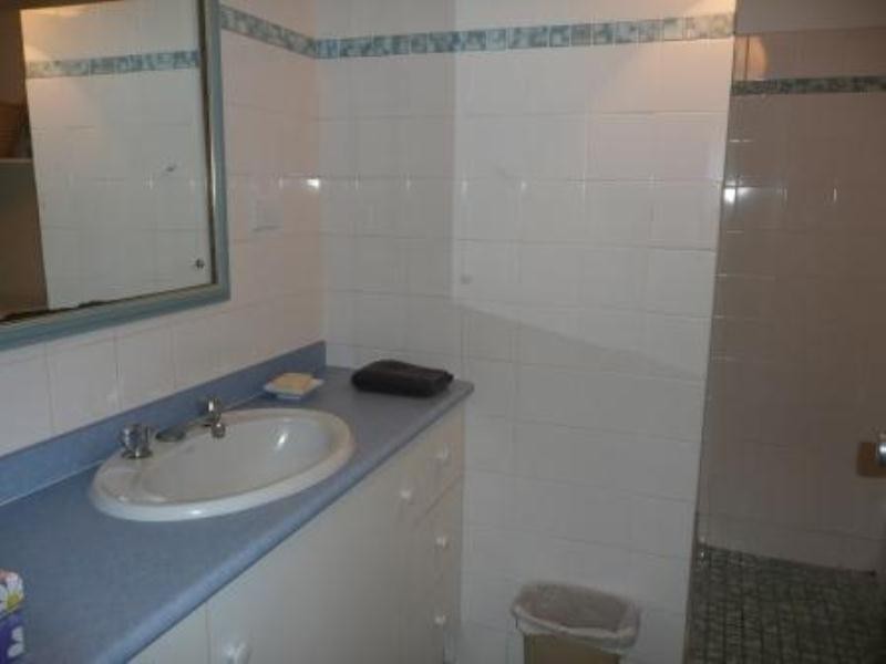 3/18 Tarcoola Crescent, Chevron Island QLD 4217