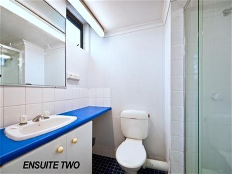 2943 Gold Coast Highway, Surfers Paradise QLD 4217