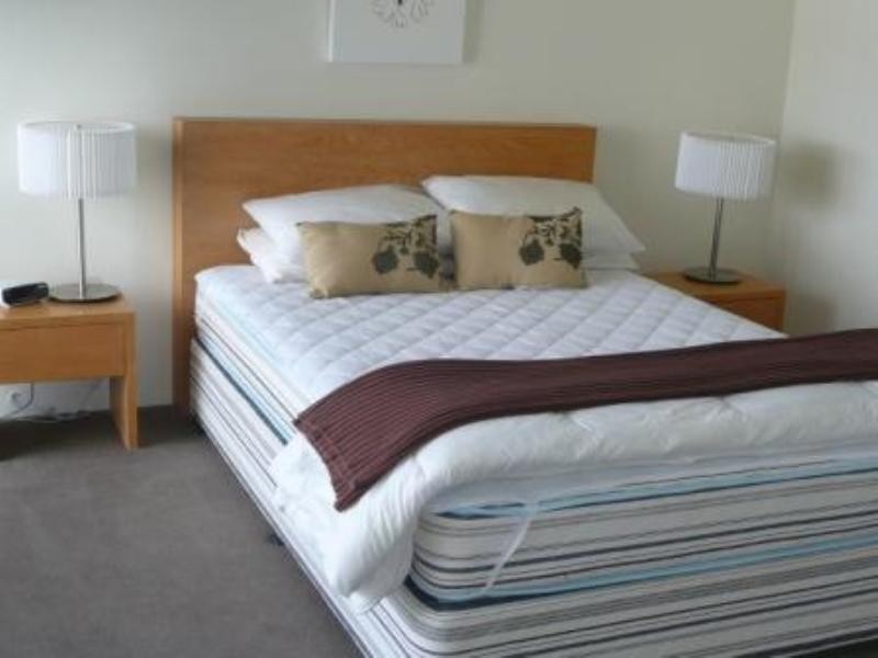 805-4 Wahroonga Place, Surfers Paradise QLD 4217