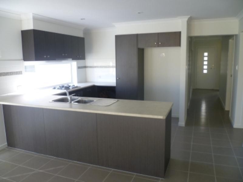 46 Glorious Promenade (off Cedar, Redbank Plains QLD 4301