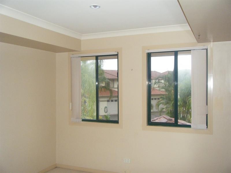 73-100 Morala Avenue, Runaway Bay QLD 4216