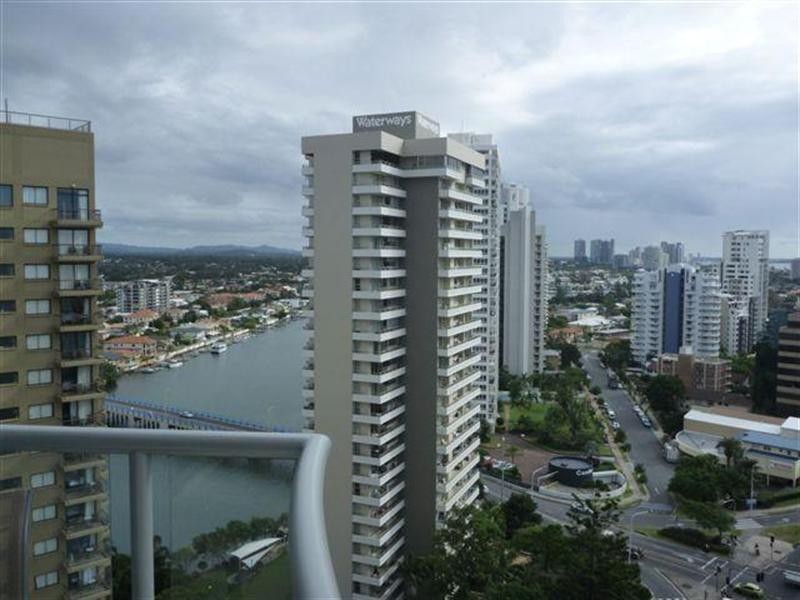 23 Ferny Avenue, Surfers Paradise QLD 4217