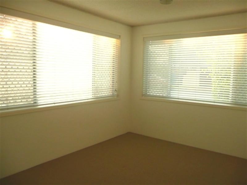 1-120 Stanhill Drive, Chevron Island QLD 4217