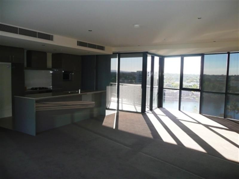 706-4 Wahroonga Place, Surfers Paradise QLD 4217