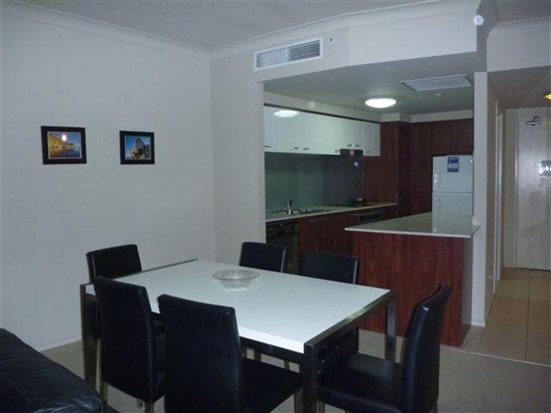 23 Ferny Avenue, Surfers Paradise QLD 4217