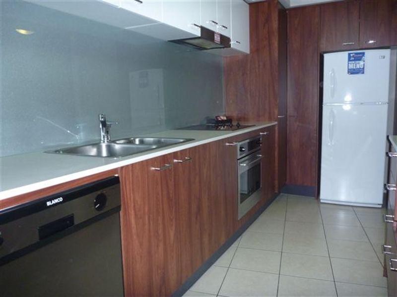 23 Ferny Avenue, Surfers Paradise QLD 4217