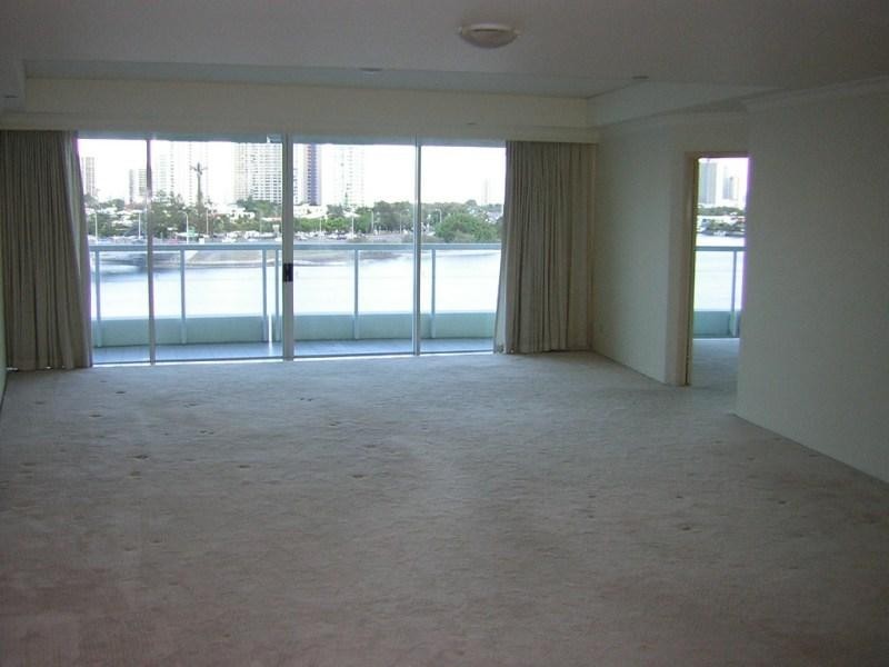 a12.1/75 Brighton Parade, Southport QLD 4215