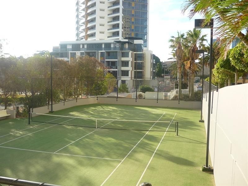 a12.1/75 Brighton Parade, Southport QLD 4215