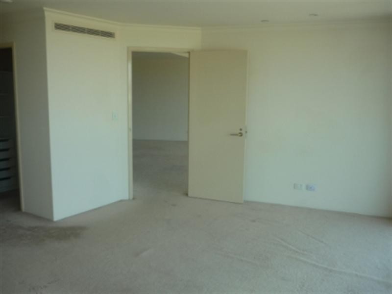 a12.1/75 Brighton Parade, Southport QLD 4215