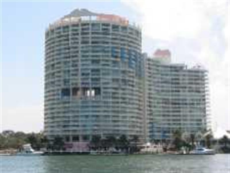 a12.1/75 Brighton Parade, Southport QLD 4215