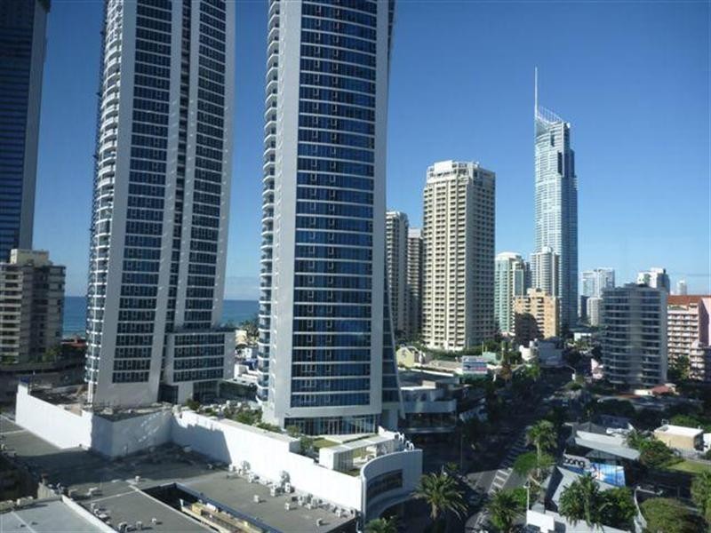 23 Ferny Avenue, Surfers Paradise QLD 4217