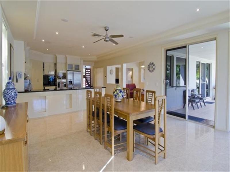 27 King Charles Drive, Sovereign Islands QLD 4216