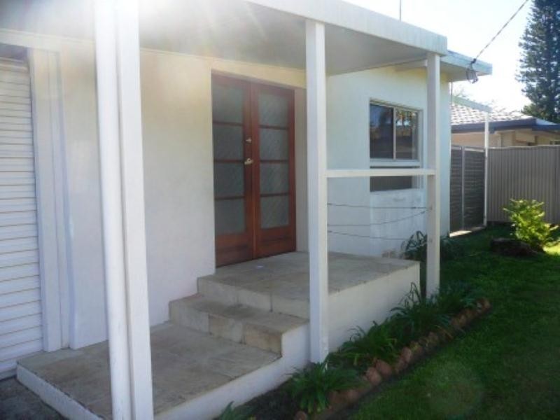 26 Tallara Street, Coombabah QLD 4216