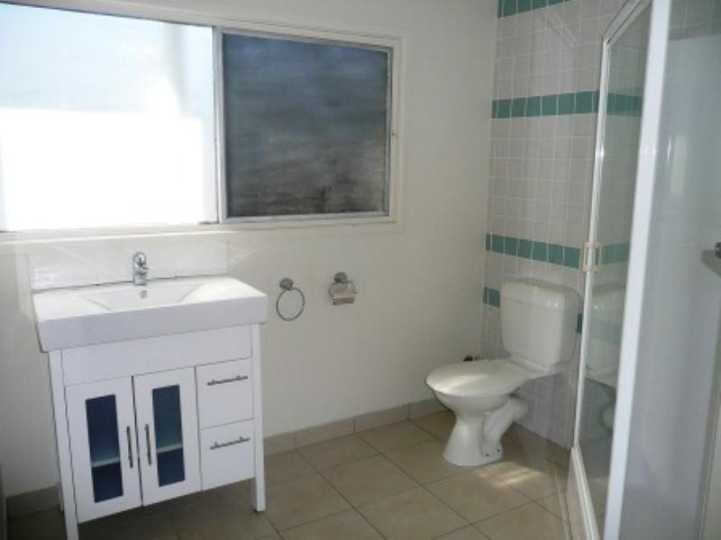 26 Tallara Street, Coombabah QLD 4216