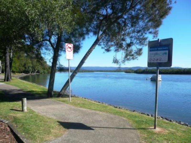 26 Tallara Street, Coombabah QLD 4216