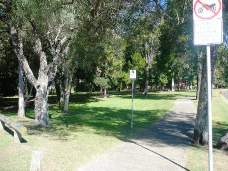 26 Tallara Street, Coombabah QLD 4216