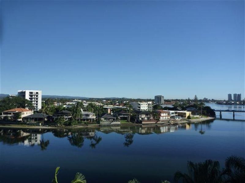 63 Cavill Avenue, Surfers Paradise QLD 4217