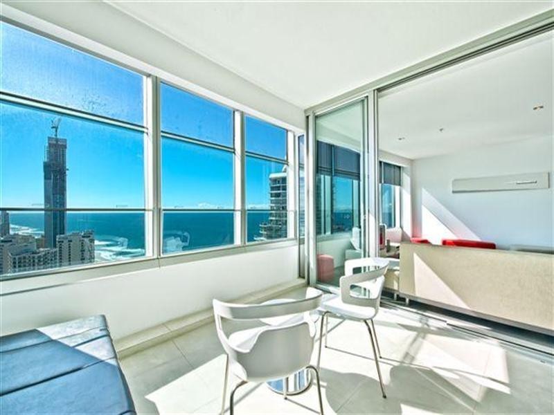 9 Hamilton Avenue, Surfers Paradise QLD 4217