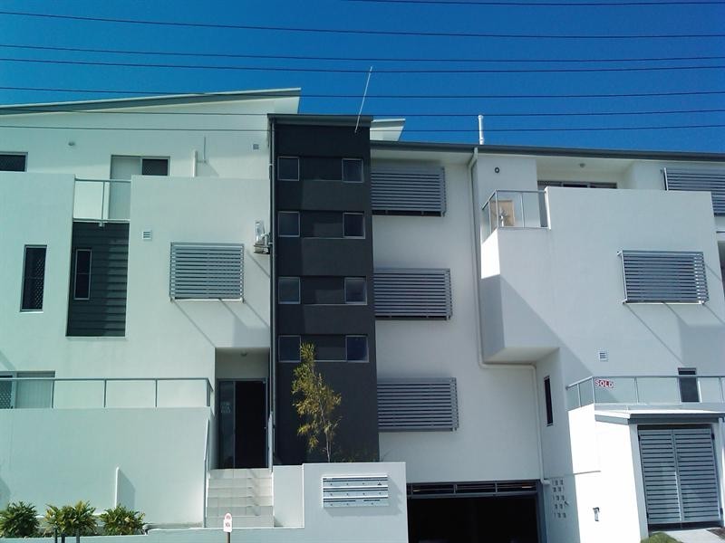 5/25-27 Shillito Street, Southport QLD 4215