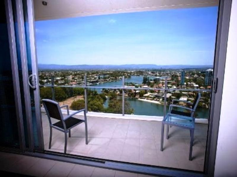 801/3018 Surfers Paradise Boulevard, Surfers Paradise QLD 4217