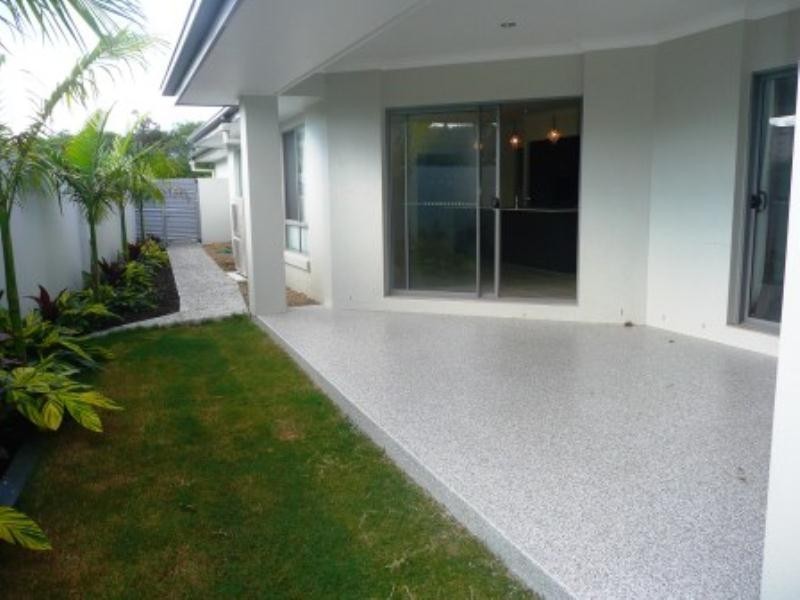 9121 Peter Senior Drive, Hope Island QLD 4212