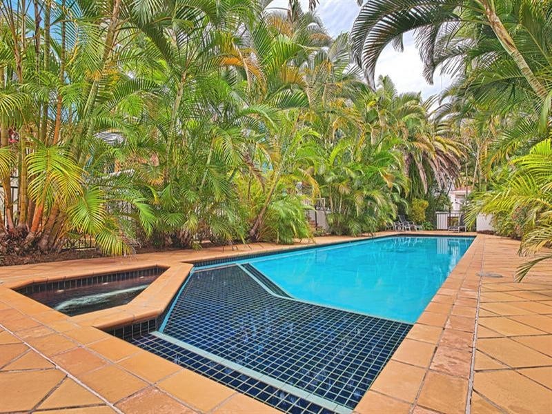 7 Purli Street, Surfers Paradise QLD 4217